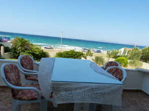 Front Row Sea View Apartment